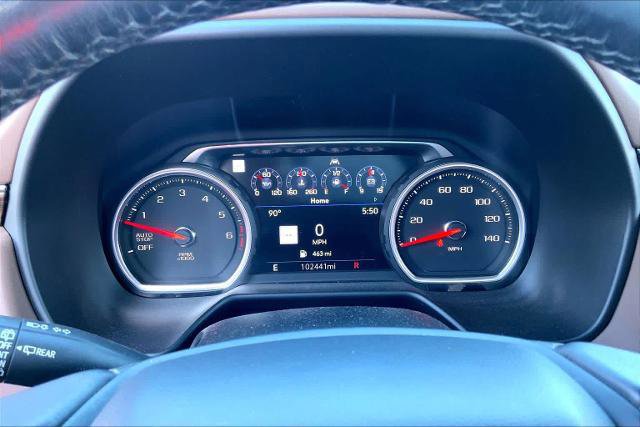 Used 2021 Chevrolet Suburban High Country w/ Premium Package image 26