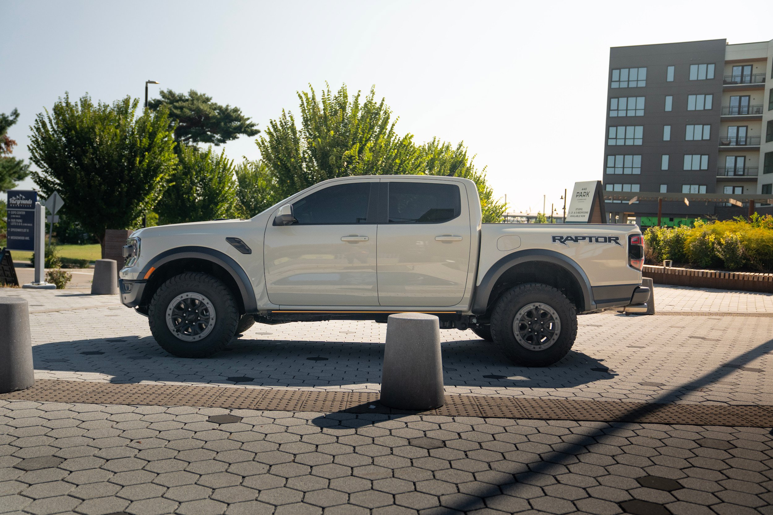 Certified 2026 Ford Ranger Raptor AWD/4WD image 3