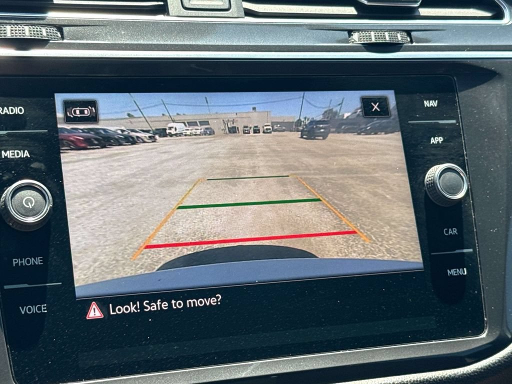 Used 2022 Volkswagen Tiguan SEL R-Line AWD/4WD image 36