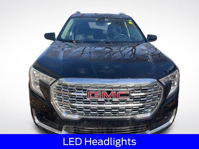 Used 2022 GMC Terrain Denali w/ Denali Premium Package image 10