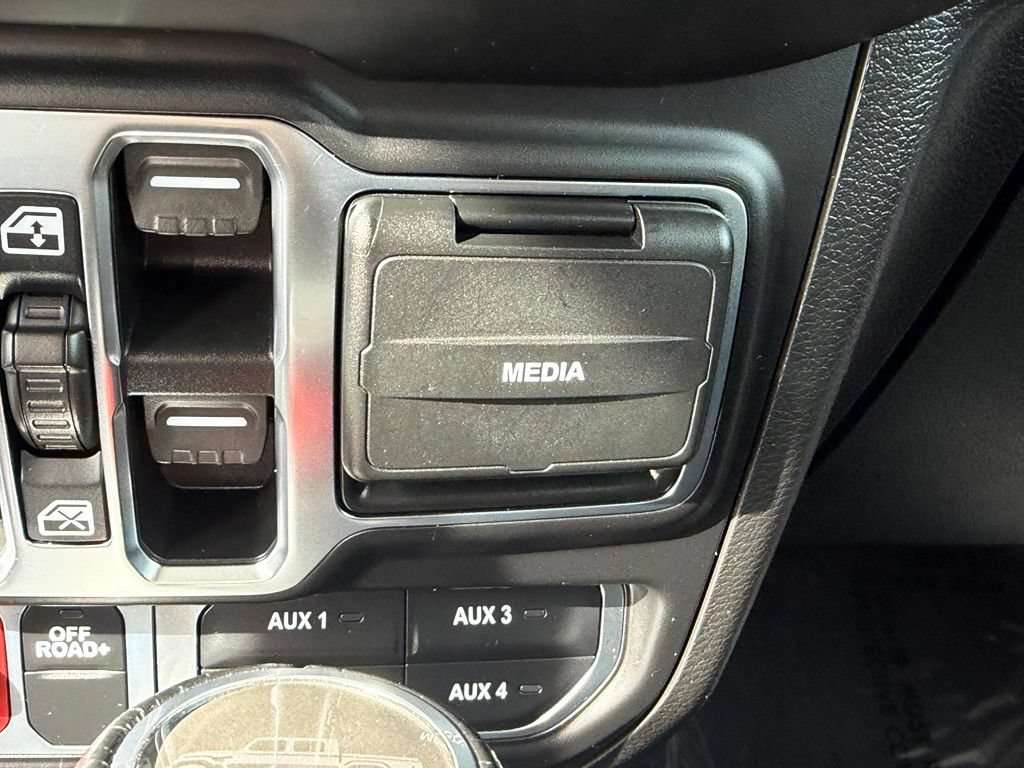 Used 2020 Jeep Gladiator Mojave AWD/4WD image 33