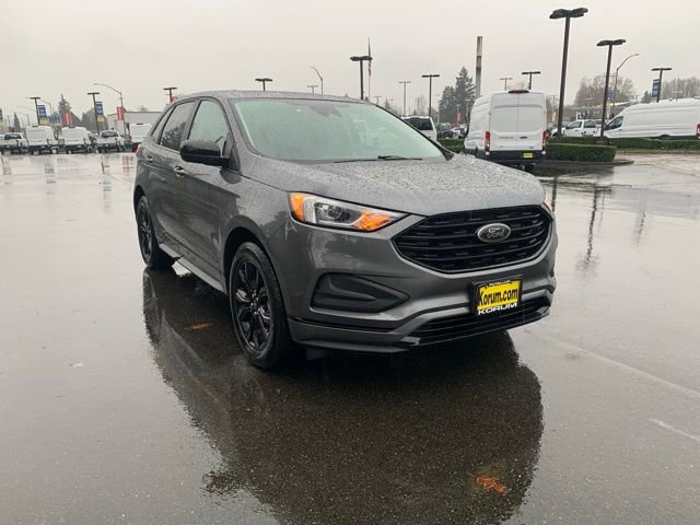 Certified 2024 Ford Edge SE w/ Black Appearance Package image 9