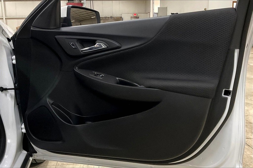 Used 2024 Chevrolet Malibu LT image 22