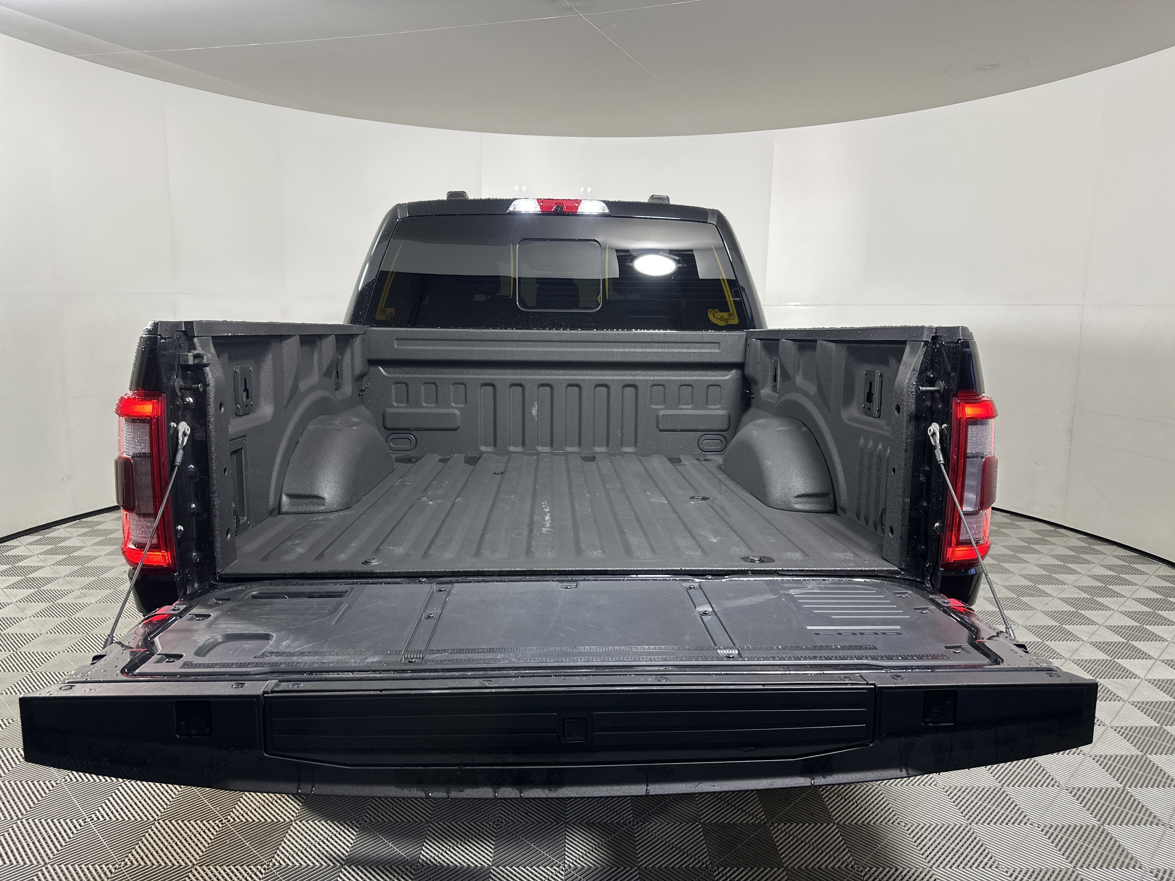 Certified 2022 Ford F150 Tremor w/ Equipment Group 402A High image 26