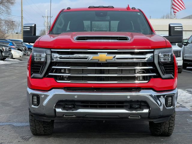 Used 2024 Chevrolet Silverado 2500 LTZ w/ LTZ Plus Package image 7