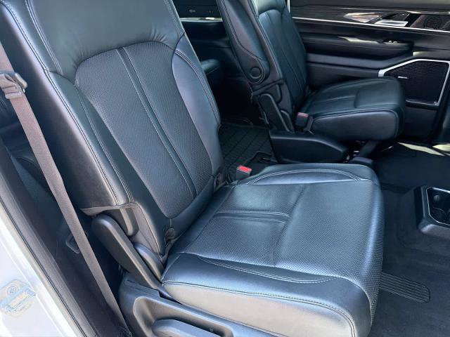 Used 2022 Jeep Wagoneer Series III w/ Rear Seat Video Group 1 AWD/4WD image 21