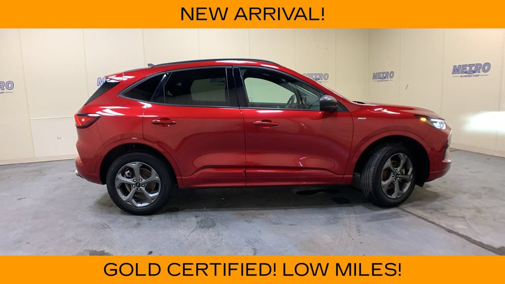 Certified 2024 Ford Escape ST-Line w/ Tech Pack #1 AWD/4WD image 2