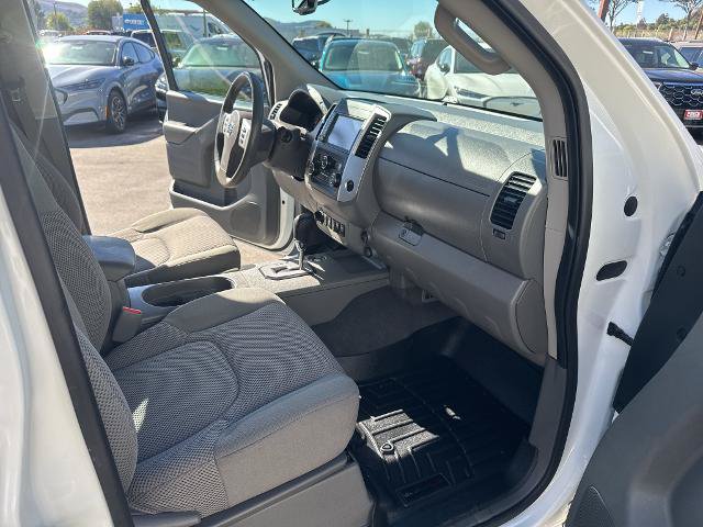 Used 2021 Nissan Frontier SV w/ Midnight Edition Floor Mats AWD/4WD image 25