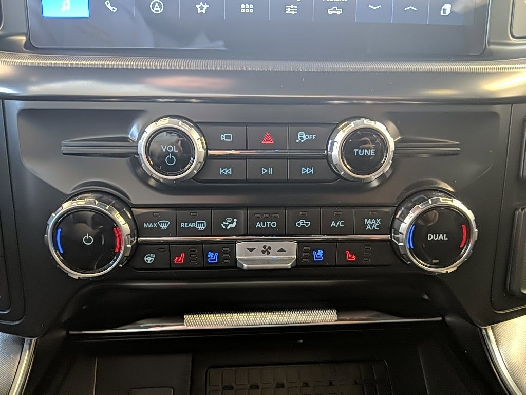 Certified 2025 Ford F150 Platinum w/ Equipment Group 702A High image 25