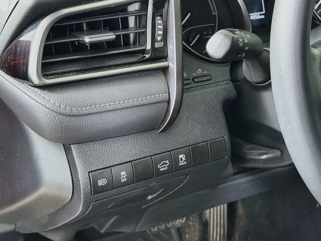 Used 2024 Toyota Camry SE w/ Audio Upgrade Package FWD image 13