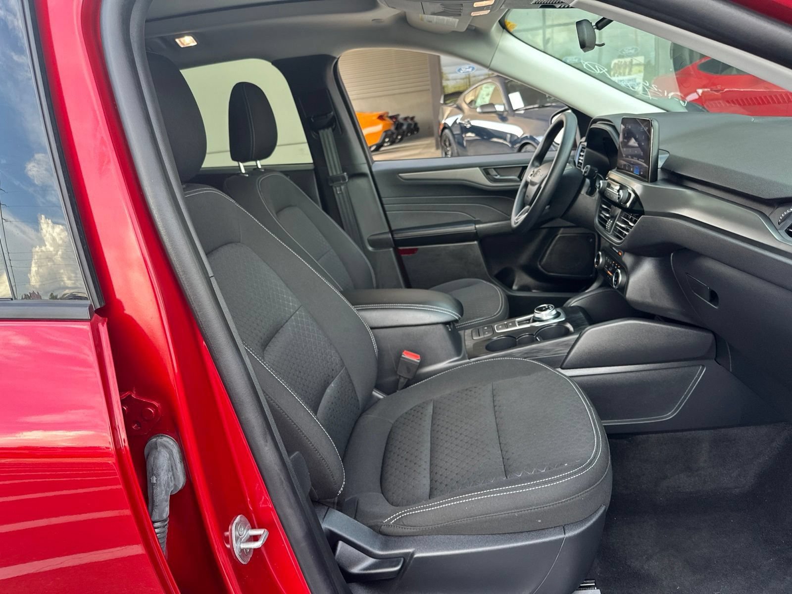 Certified 2025 Ford Escape Active FWD image 10