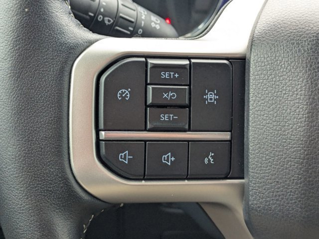 Certified 2024 Ford Expedition XLT image 19