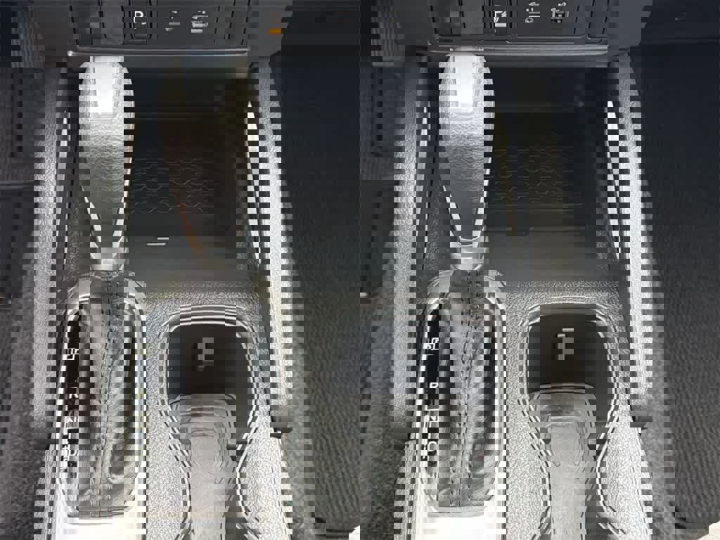 Used 2022 Nissan Frontier SV w/ Technology Package image 18