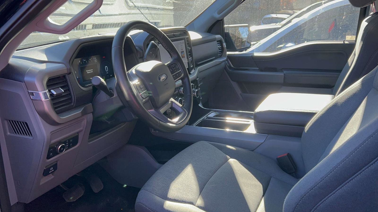 Certified 2024 Ford F150 XLT w/ Mobile Office Package image 34