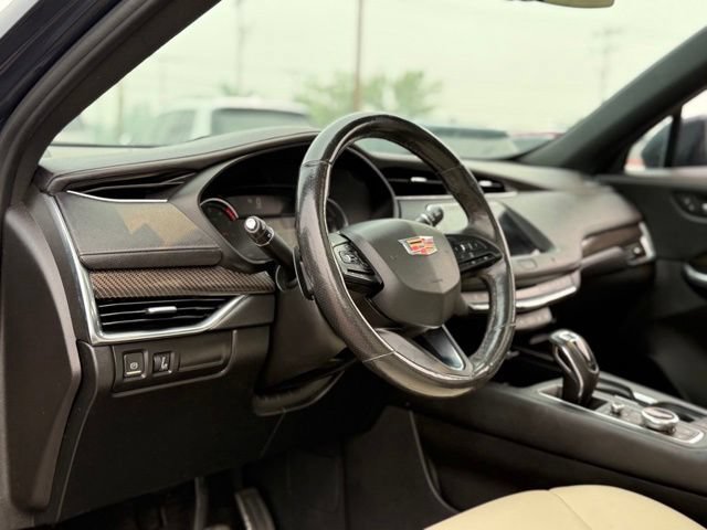 Used 2019 Cadillac XT4 Sport w/ Cold Weather Package AWD/4WD image 10
