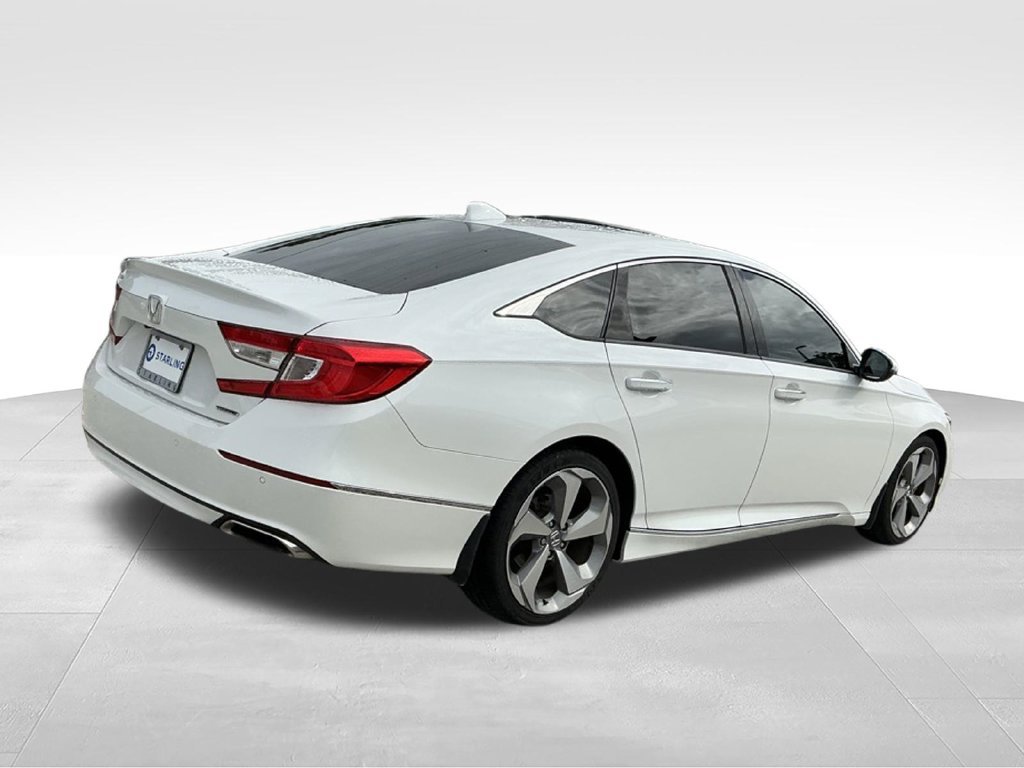 Used 2018 Honda Accord Touring image 8
