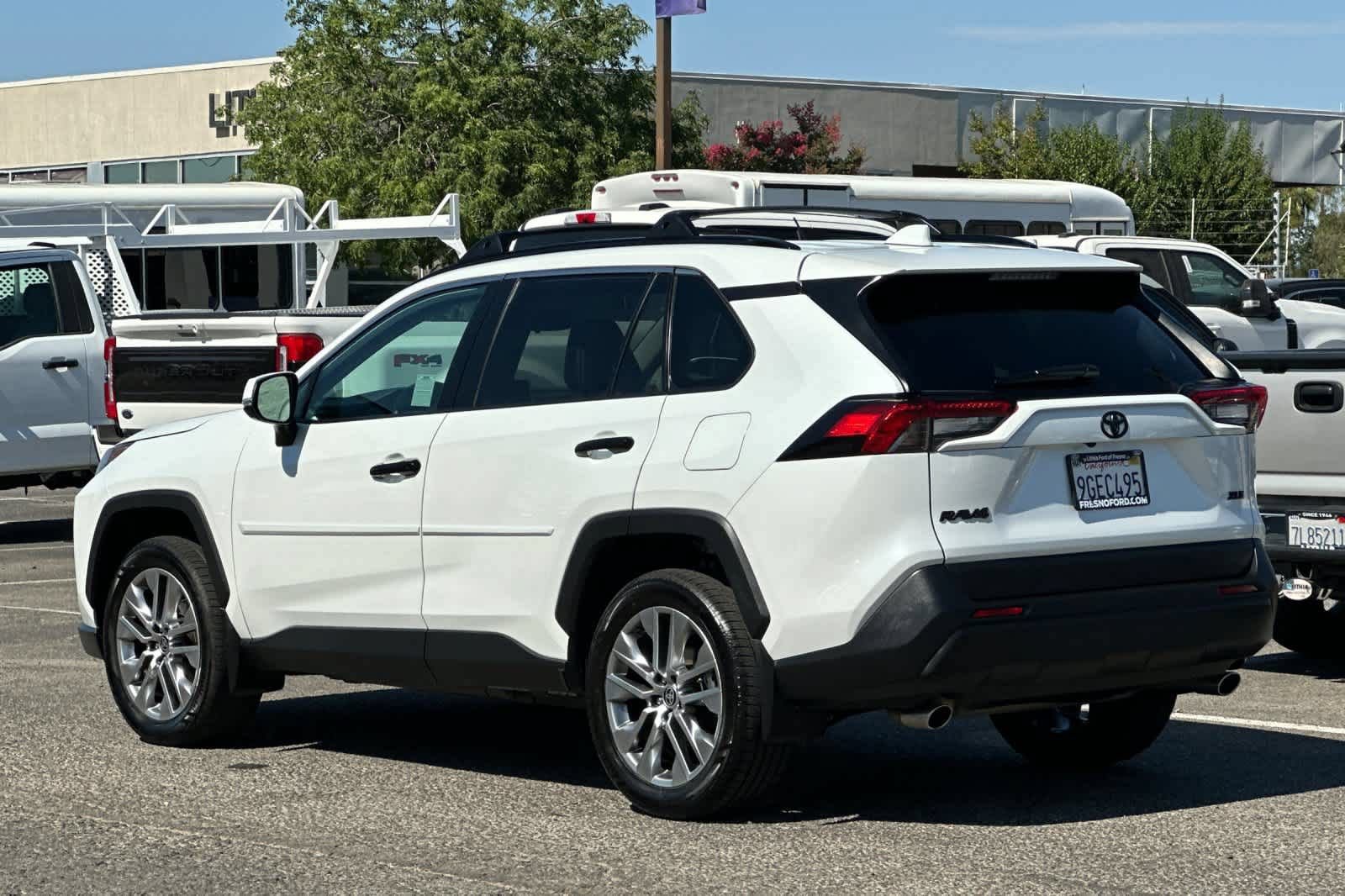 Used 2023 Toyota RAV4 XLE Premium FWD image 6