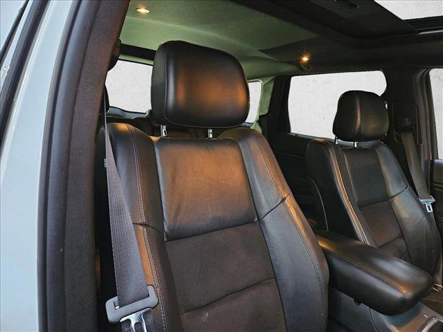 Used 2020 Jeep Grand Cherokee Altitude AWD/4WD image 18