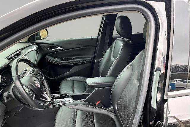 Used 2023 Buick Encore GX Essence w/ Experience Buick Package image 28
