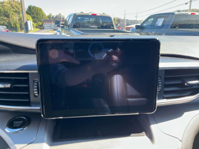 Certified 2022 Ford Explorer XLT w/ Equipment Group 202A image 20