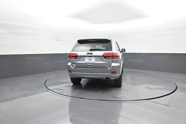 Used 2020 Jeep Grand Cherokee Altitude AWD/4WD image 7