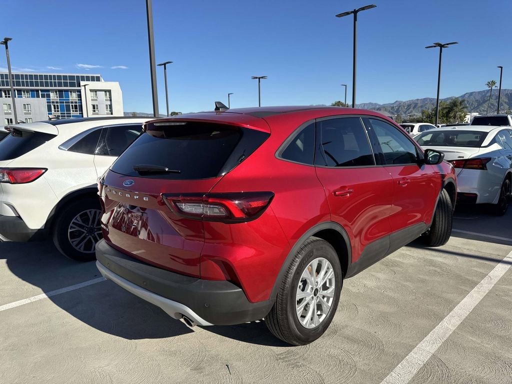 Certified 2025 Ford Escape Active w/ Active Premium Tech Pack image 6