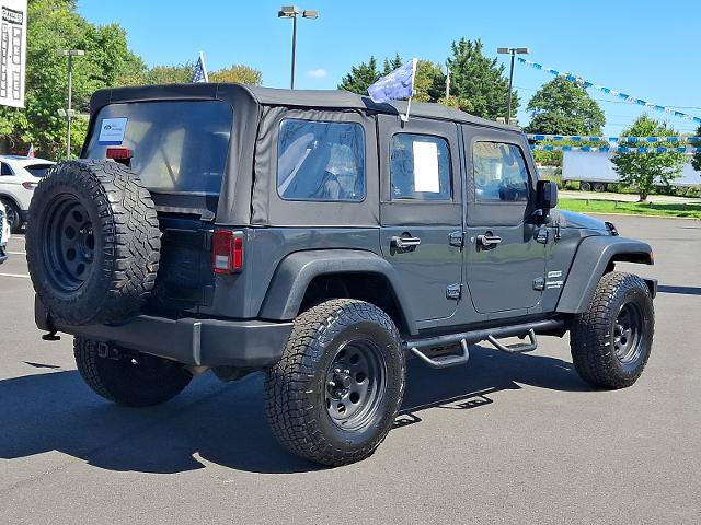 Used 2018 Jeep Wrangler Unlimited Sport w/ Connectivity Group AWD/4WD image 6