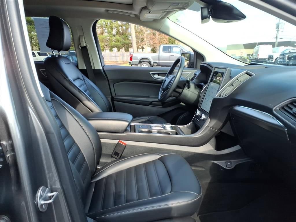 Certified 2022 Ford Edge SEL w/ Convenience Package image 10
