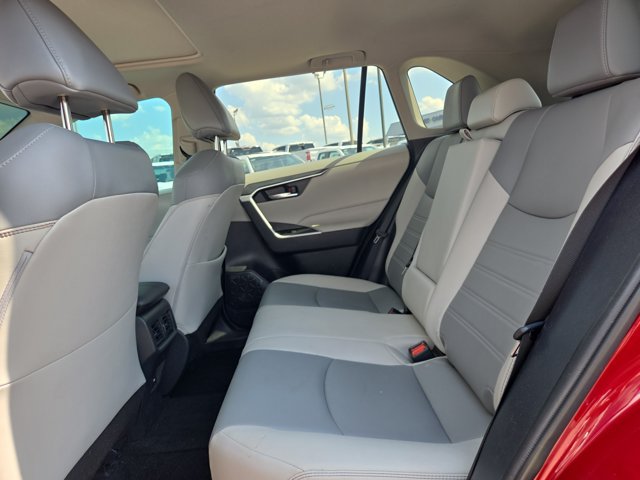 Used 2021 Toyota RAV4 XLE Premium FWD image 11