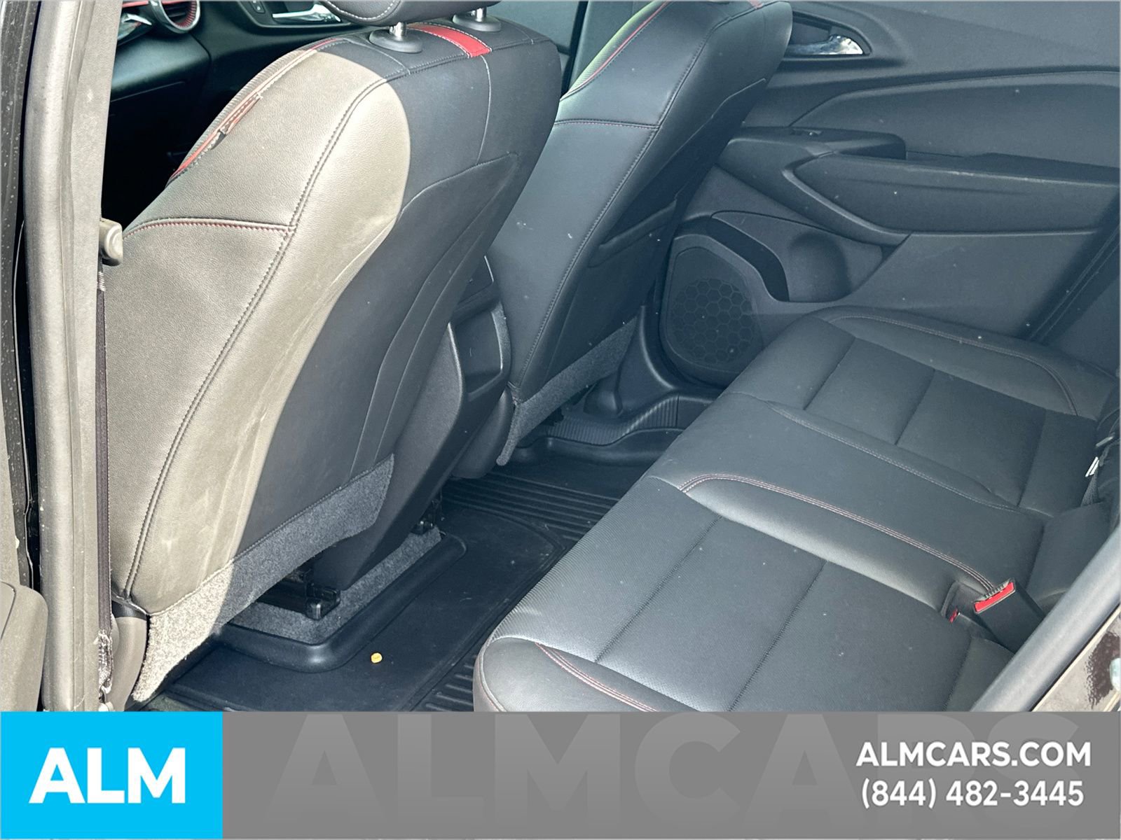 Used 2024 Chevrolet Trax RS FWD image 23