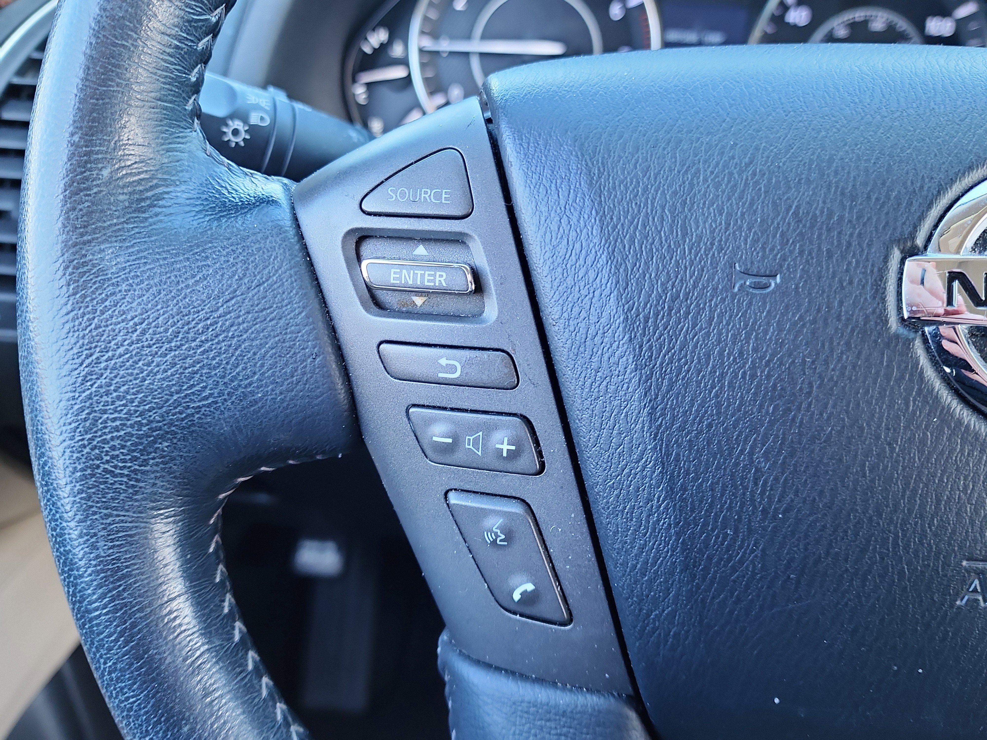 Used 2018 Nissan Armada SL w/ Premium Package image 23