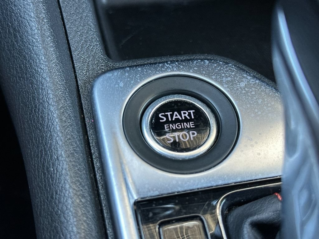 Used 2025 Nissan Sentra SR FWD image 20