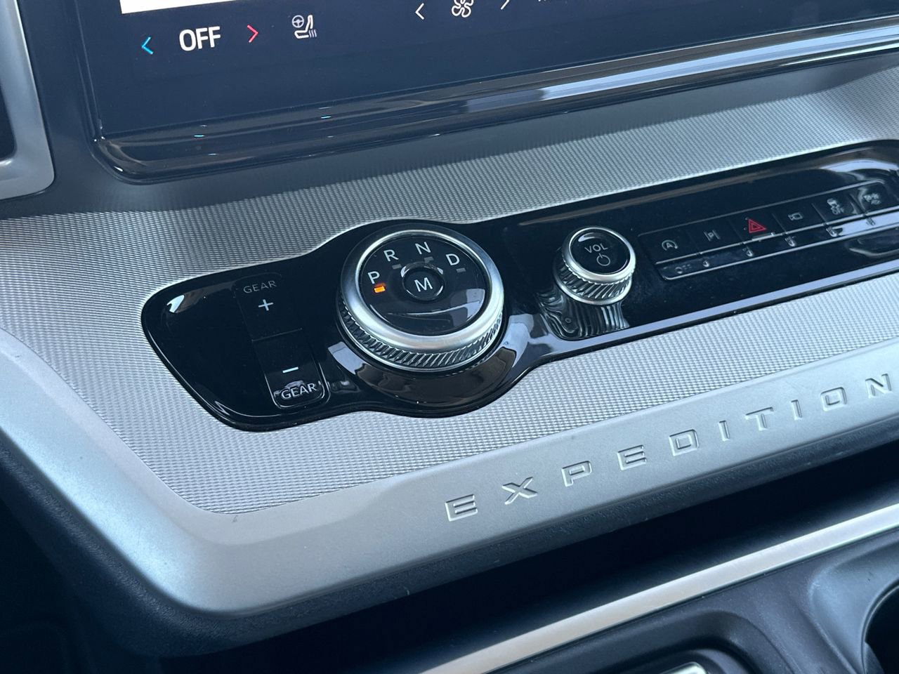 Certified 2025 Ford Expedition Max Active image 31