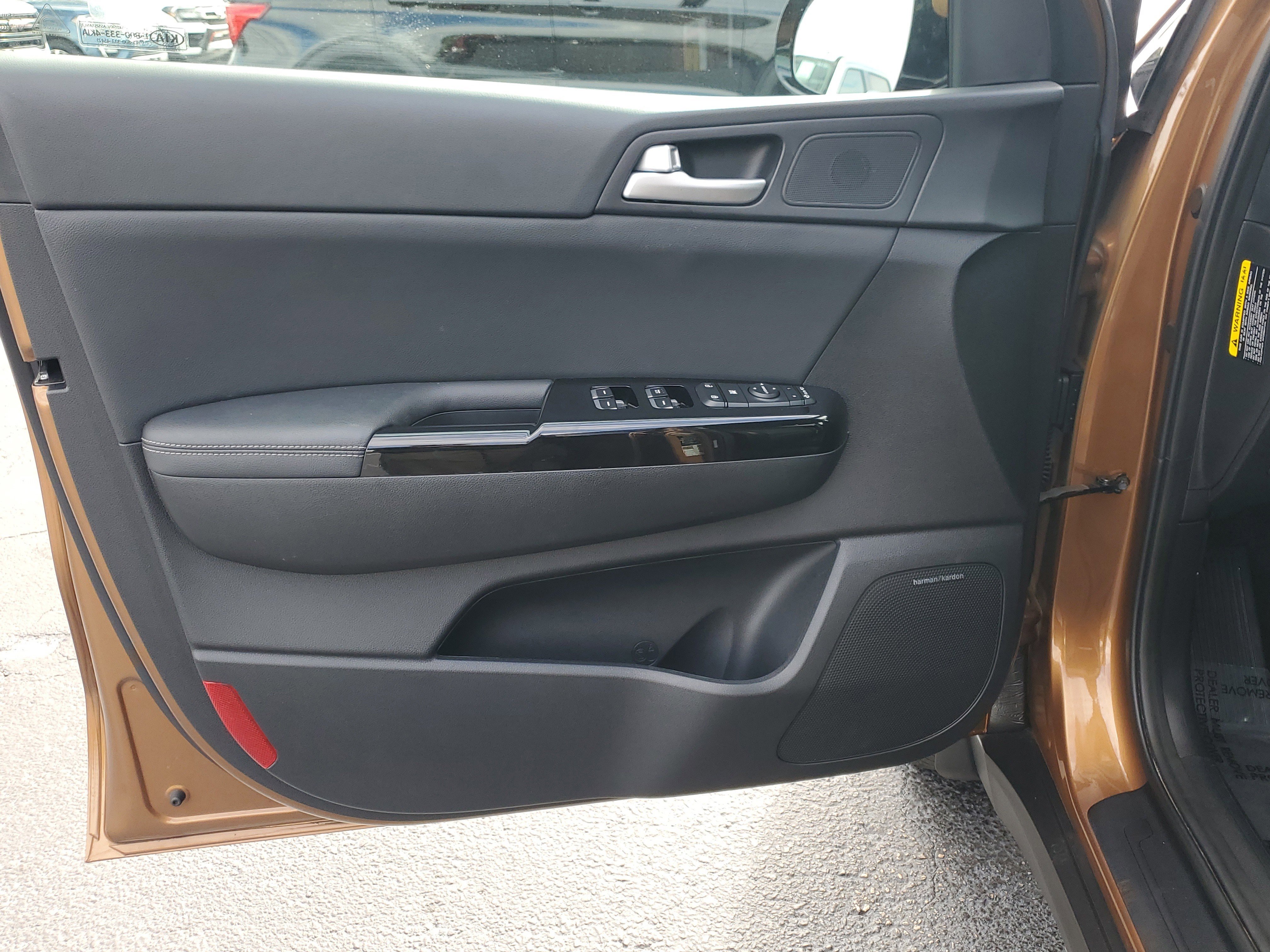 Used 2020 Kia Sportage EX w/ Option Group 15 image 20