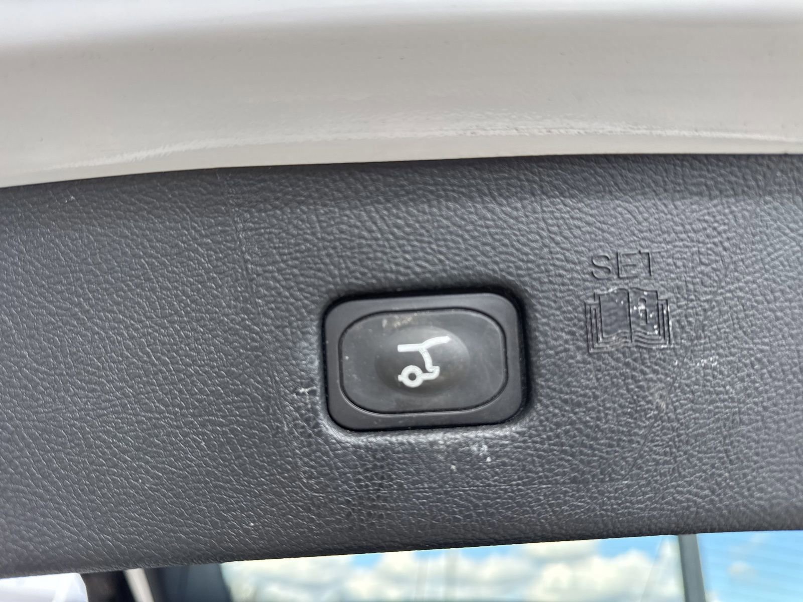 Certified 2023 Ford Edge SEL w/ Convenience Package image 40