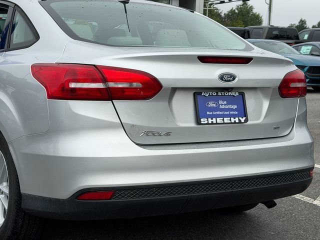 Certified 2018 Ford Focus SE FWD image 35