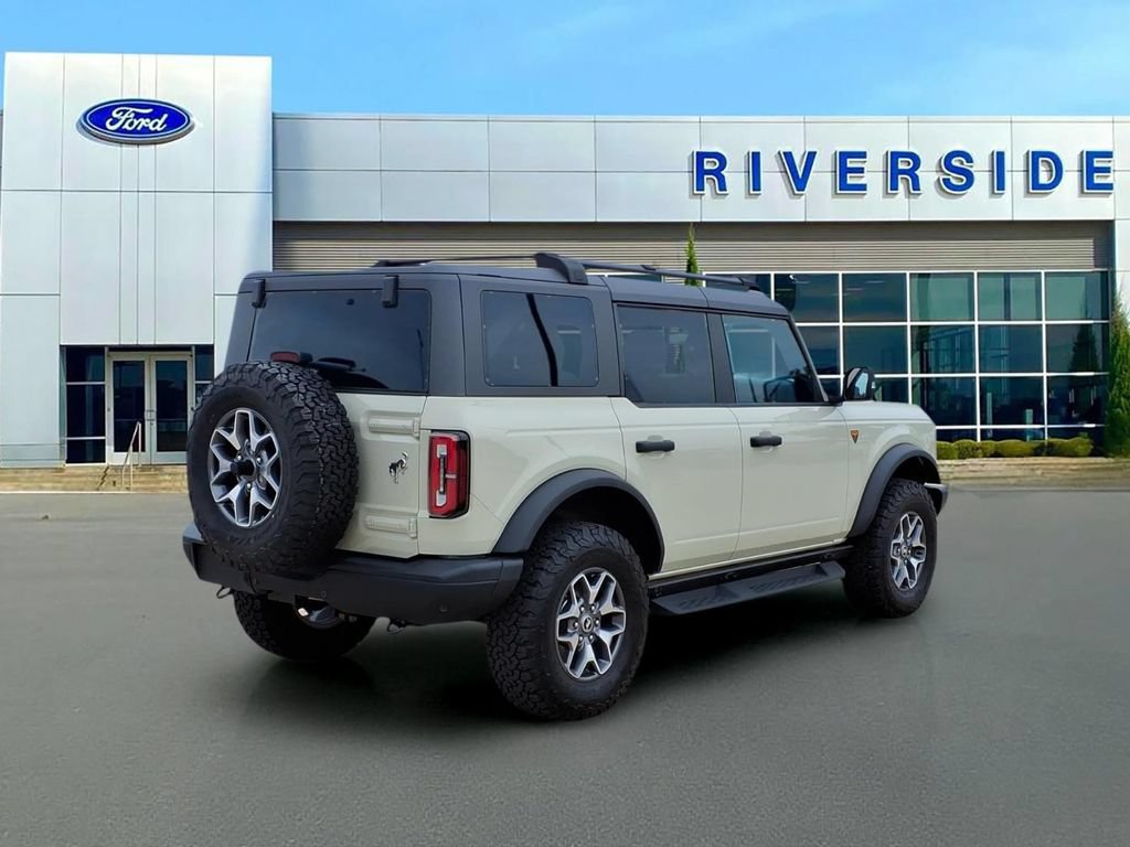Certified 2025 Ford Bronco Badlands AWD/4WD image 7