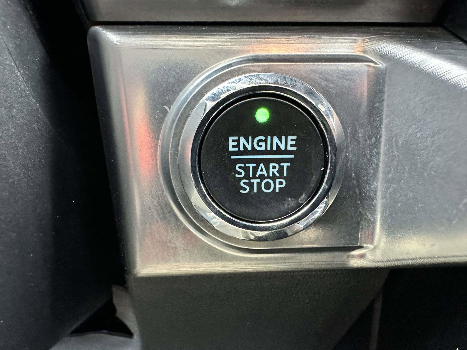 Certified 2022 Ford F150 Lariat w/ Equipment Group 502A High image 22