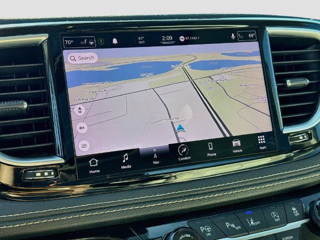 Used 2021 Chrysler Pacifica Limited w/ Premium & Safety Sphere Group AWD/4WD image 11