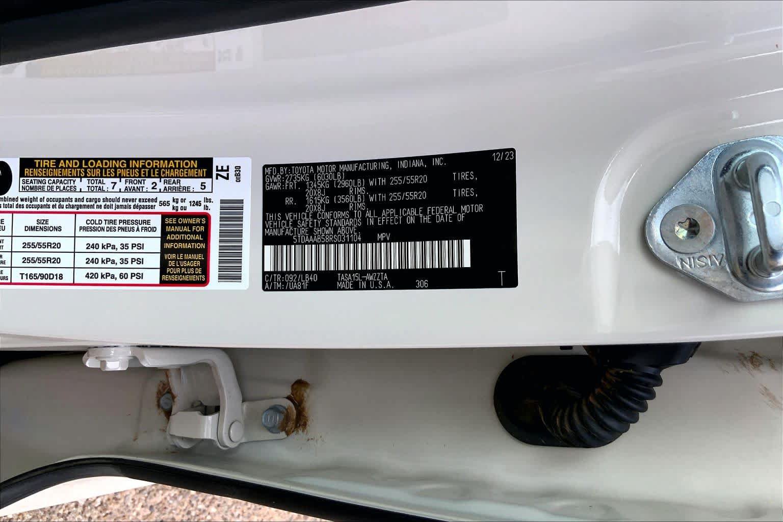 Used 2024 Toyota Grand Highlander AWD image 37