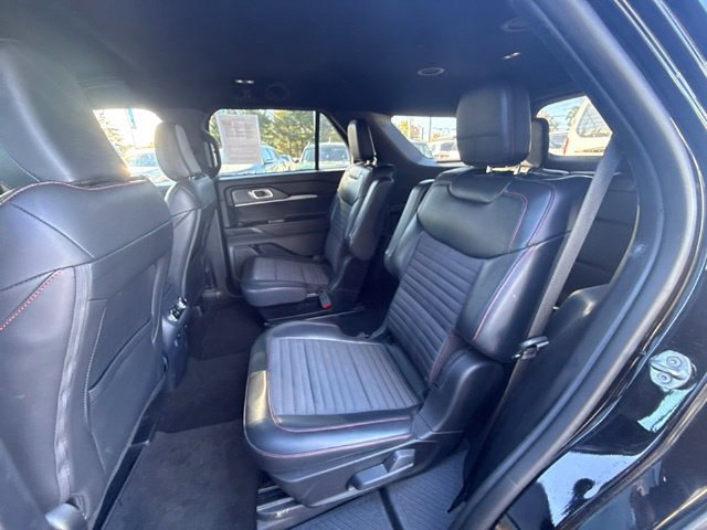 Certified 2025 Ford Explorer ST-Line AWD/4WD image 16