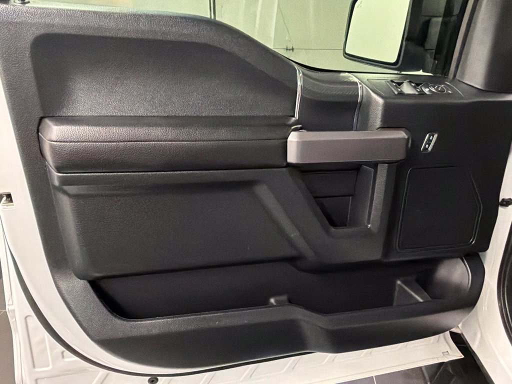 Certified 2019 Ford F150 XLT w/ Equipment Group 302A Luxury AWD/4WD image 29
