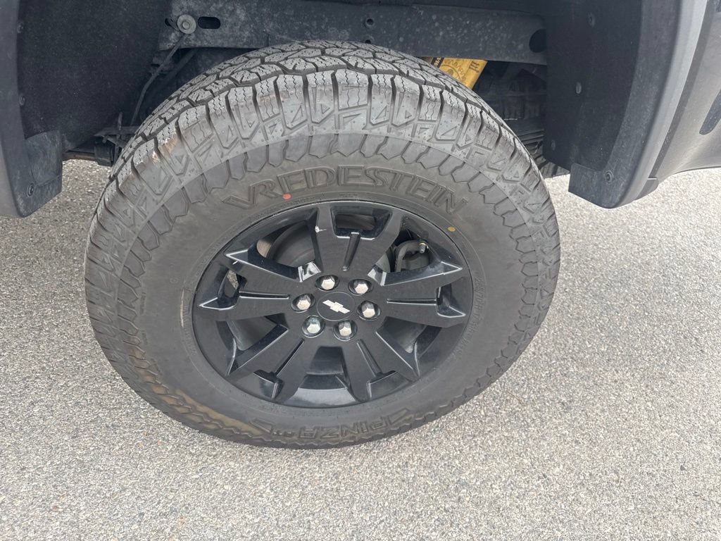Used 2022 Chevrolet Colorado ZR2 w/ ZR2 Midnight Special Edition AWD/4WD image 18