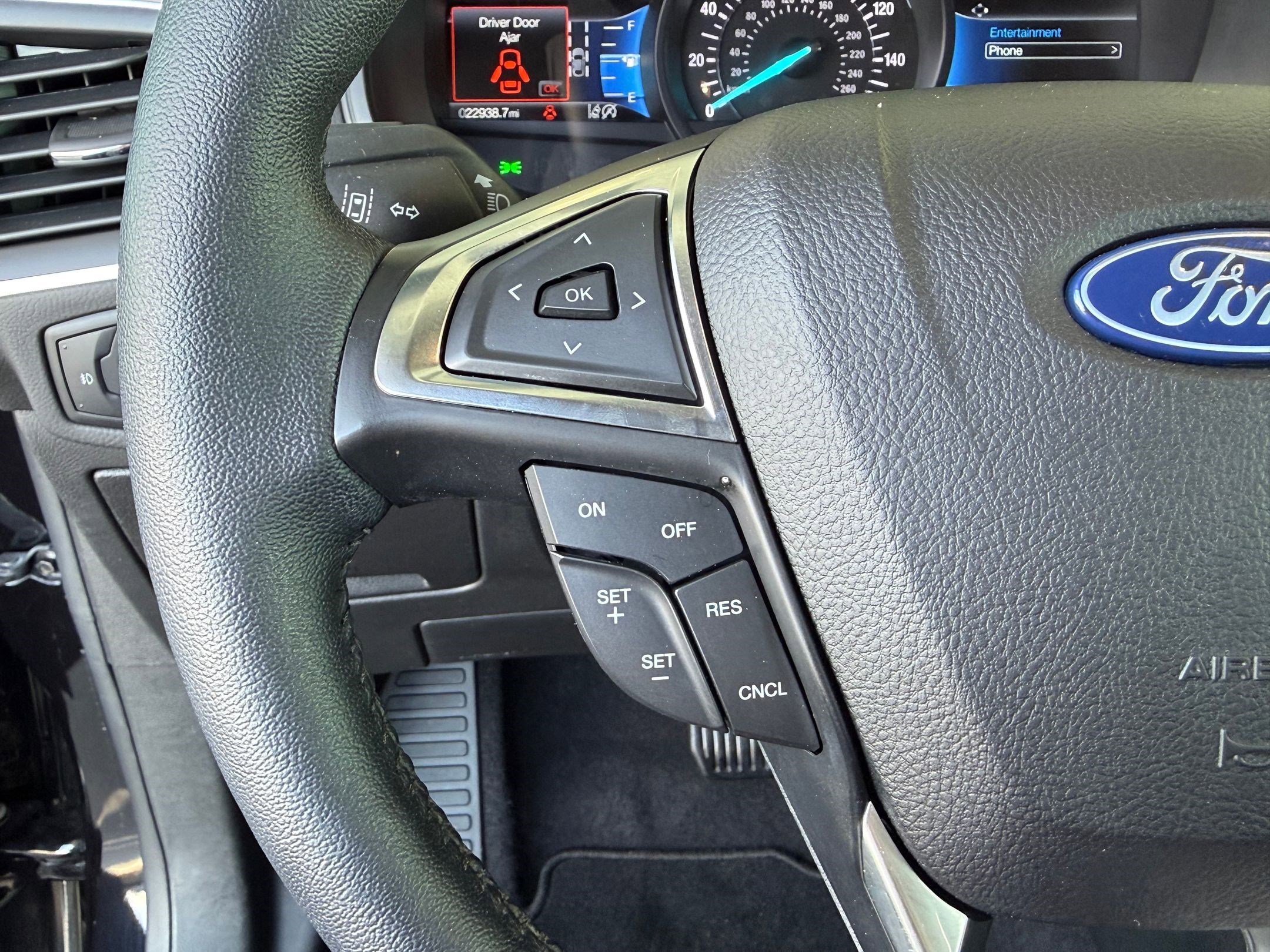 Certified 2022 Ford Edge Titanium w/ Cargo Accessory Package image 17