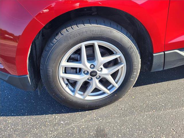 Certified 2024 Ford Edge SEL w/ Convenience Package AWD/4WD image 2