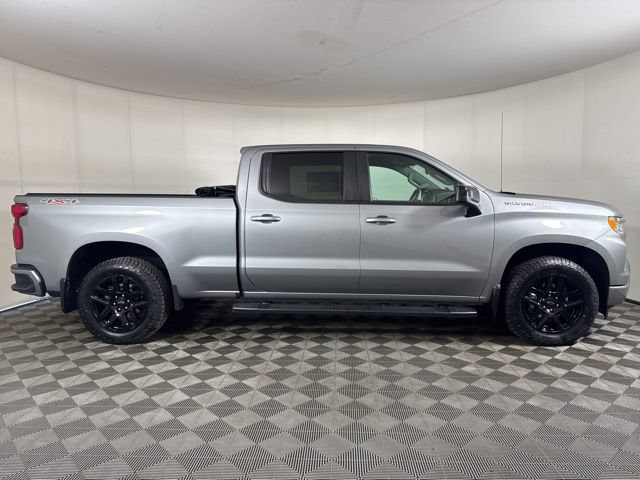 Used 2023 Chevrolet Silverado 1500 RST w/ True North Edition Plus AWD/4WD image 2