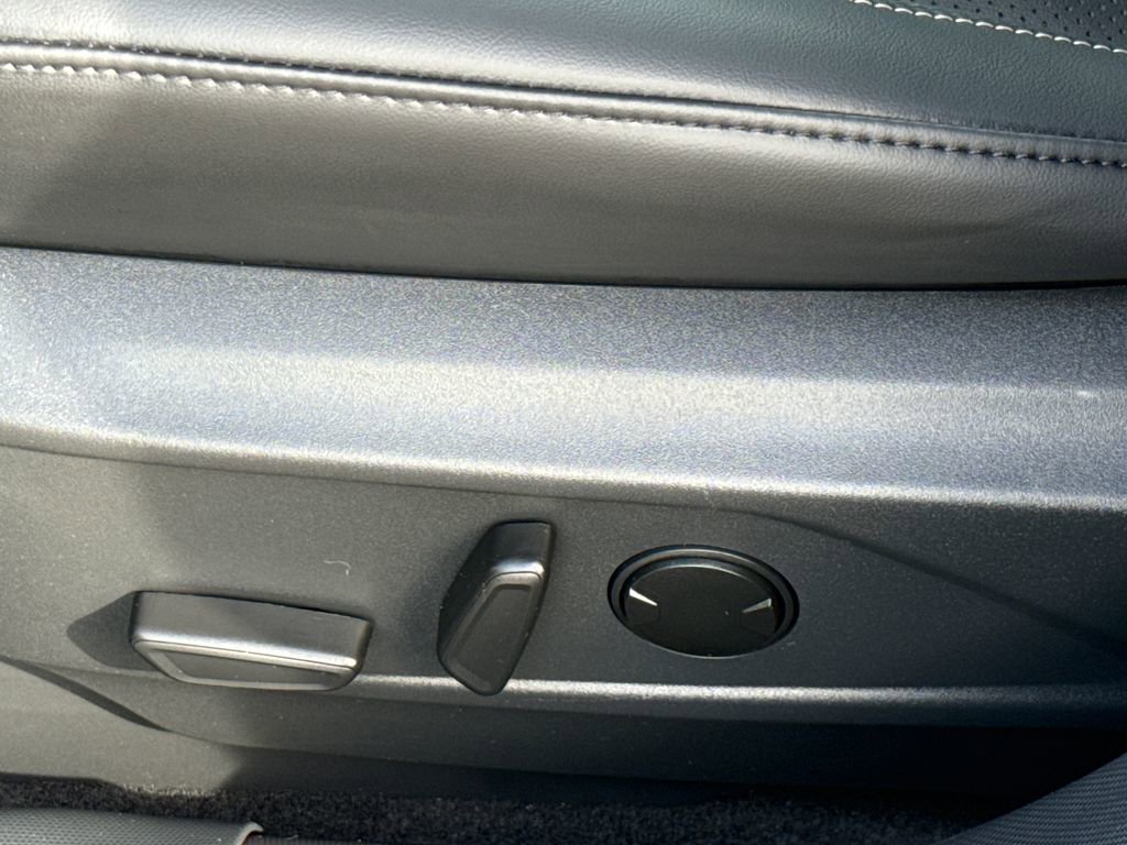 Certified 2025 Ford Mustang Mach-E Premium image 27