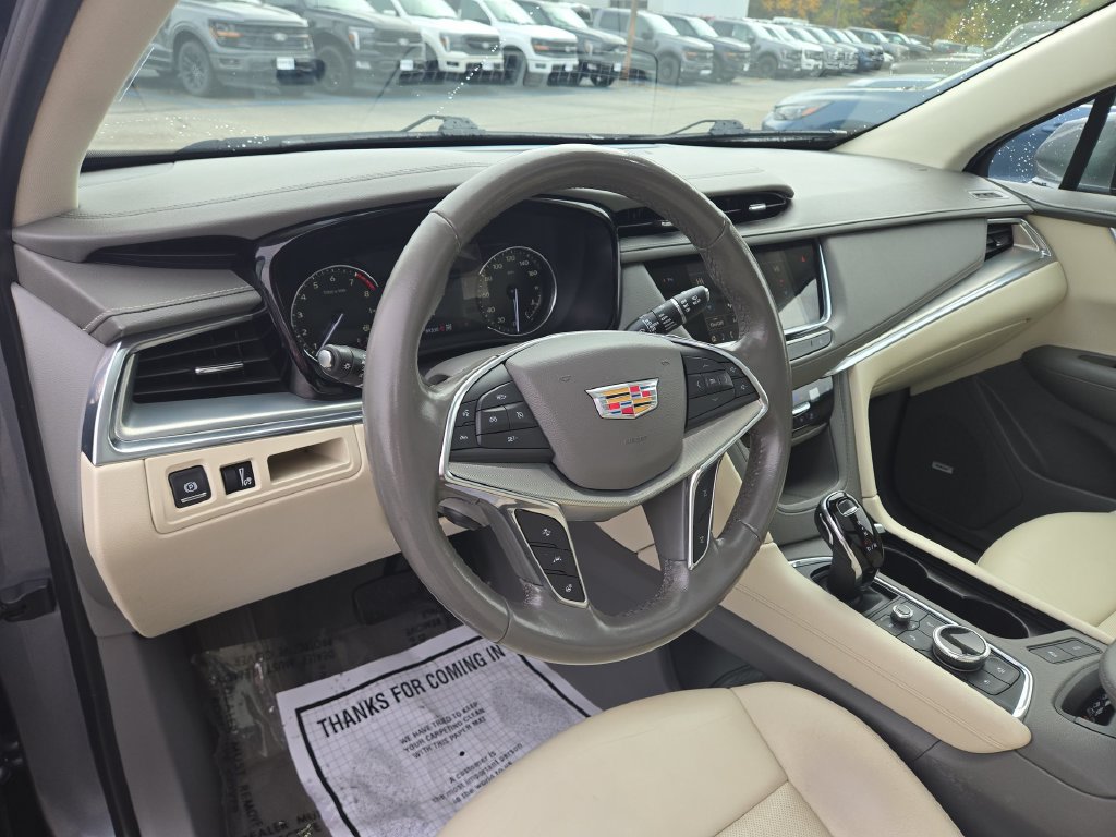 Used 2021 Cadillac XT5 Premium Luxury AWD/4WD image 7