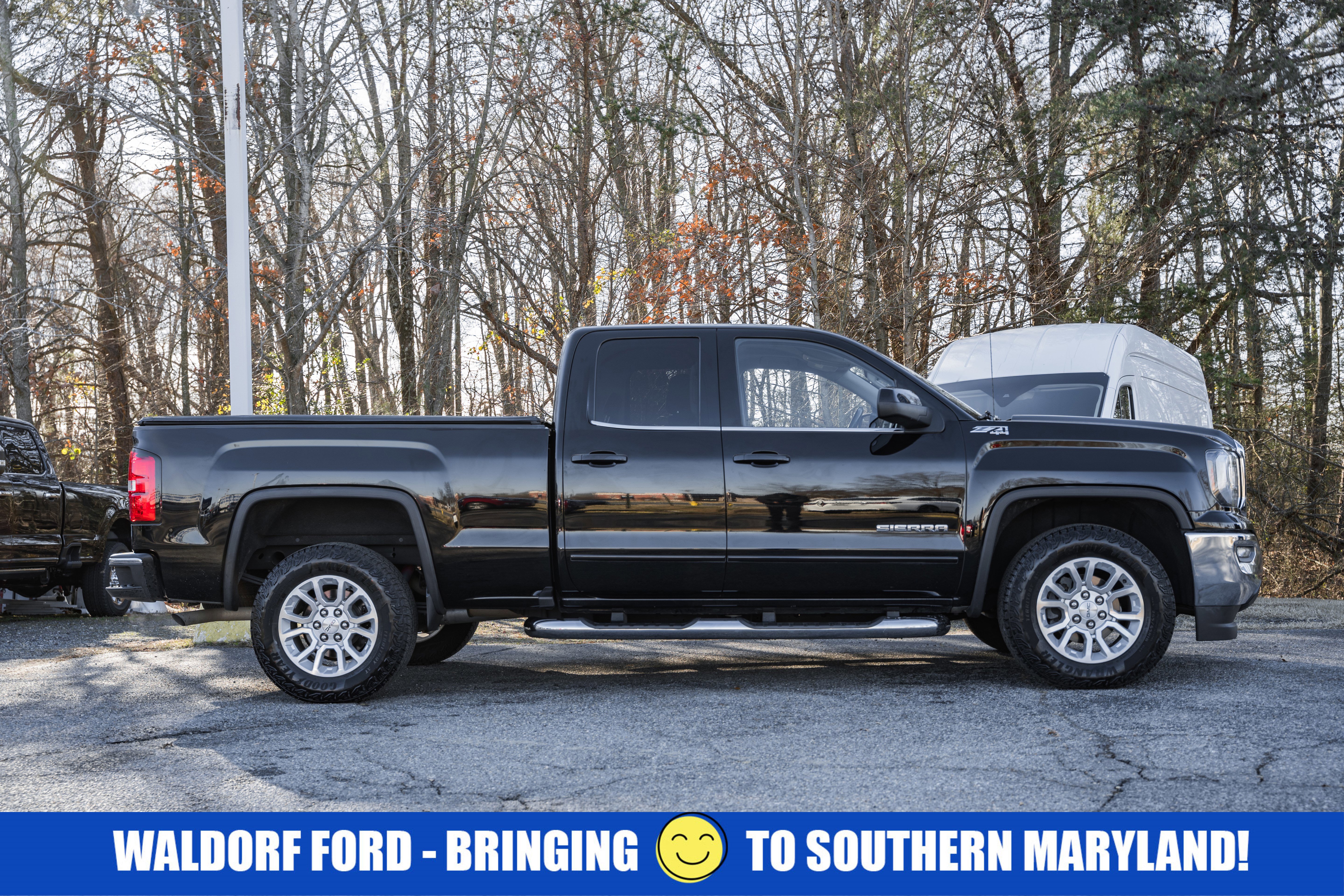 Used 2018 GMC Sierra 1500 SLE w/ SLE Value Package image 3