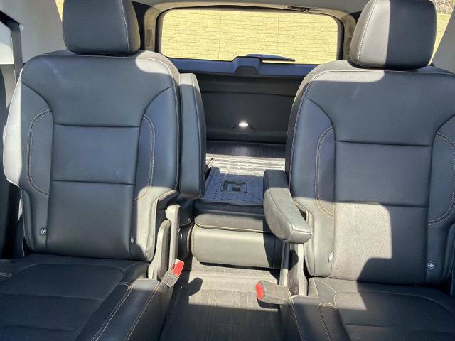 Used 2019 Chevrolet Traverse Premier w/ Driver Confidence II Package FWD image 19